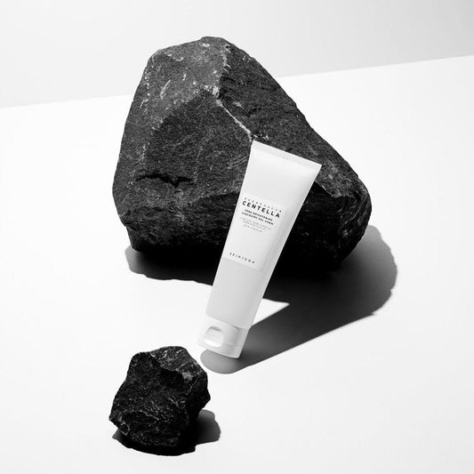 SKIN1004 Madagascar centella tone brightening cleansing gel foam