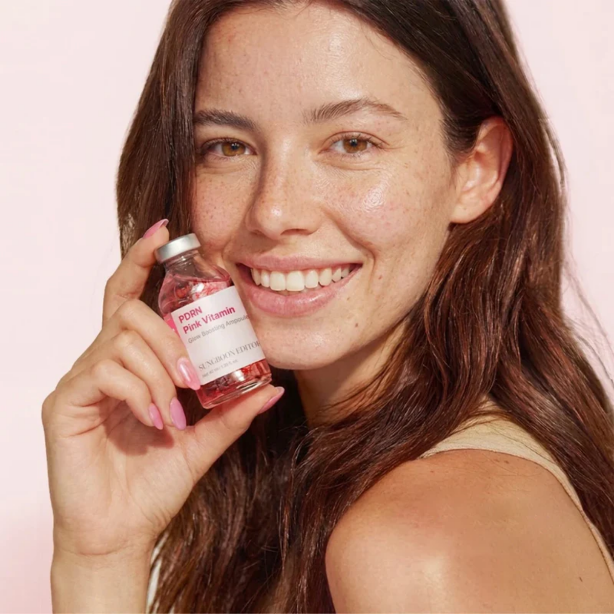 SUNGBOON EDITOR PDRN Pink Vitamin Glow Boosting Ampoule 40 ml — uso y acabado