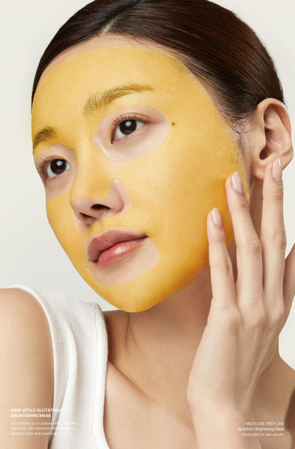Medicube deep vita C glutathione brightening mask — imagen 2