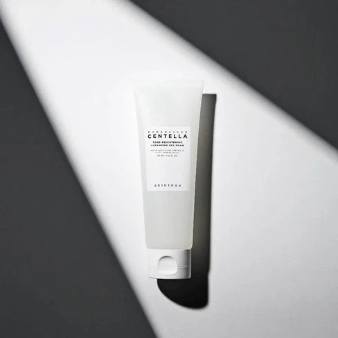 SKIN1004 Madagascar centella tone brightening cleansing gel foam